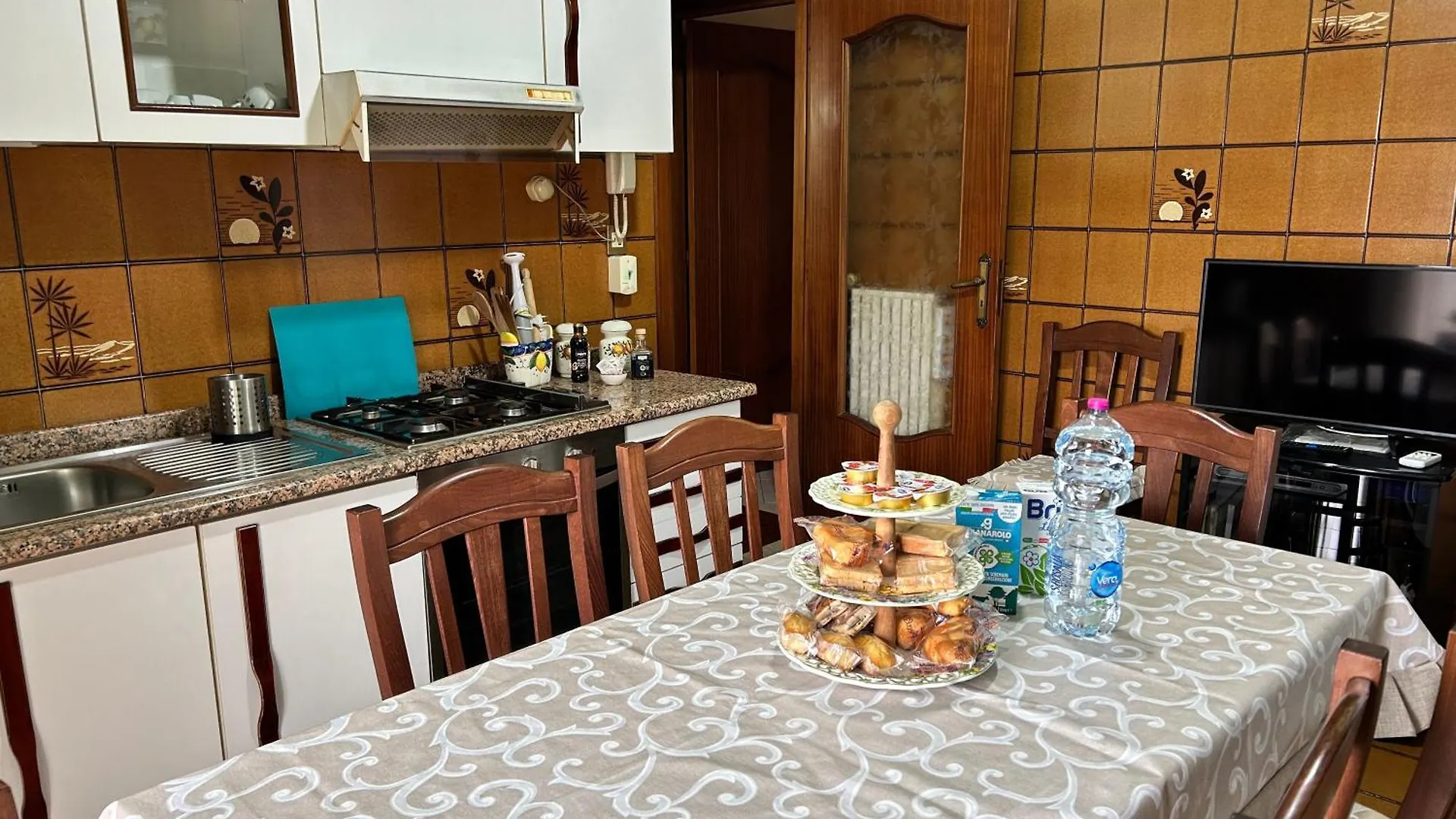 Appartamento Etna Sea, Vicino A Taormina Tra Il Mare E Il Vulcano Etna, Wi-Fi E Parcheggio Gratis - Perfetto Per Famiglie E Gruppi - Cinque Minuti A Piedi Dalla Spiaggia Riposto