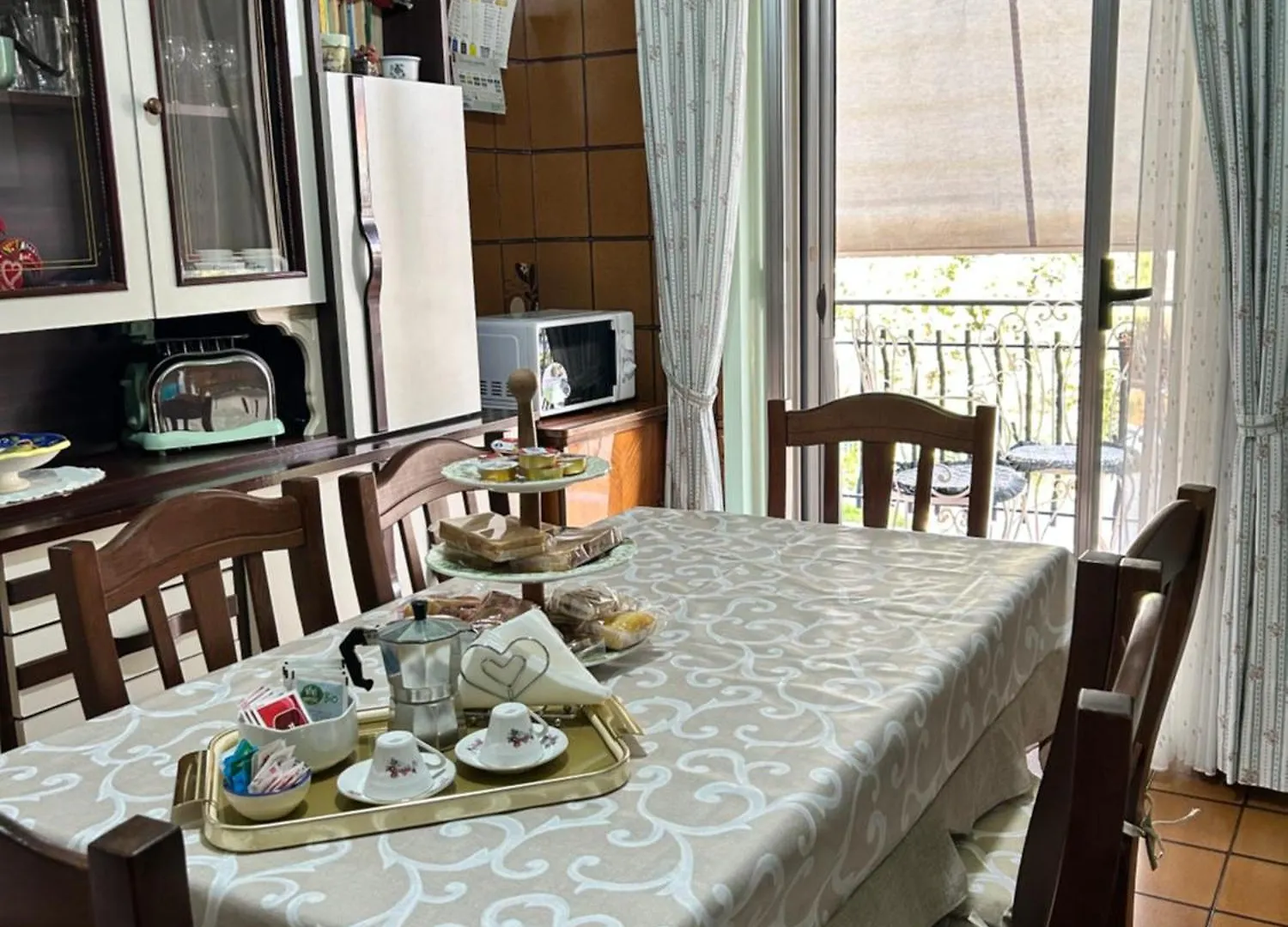 Appartamento Etna Sea, Vicino A Taormina Tra Il Mare E Il Vulcano Etna, Wi-Fi E Parcheggio Gratis - Perfetto Per Famiglie E Gruppi - Cinque Minuti A Piedi Dalla Spiaggia Riposto Italy