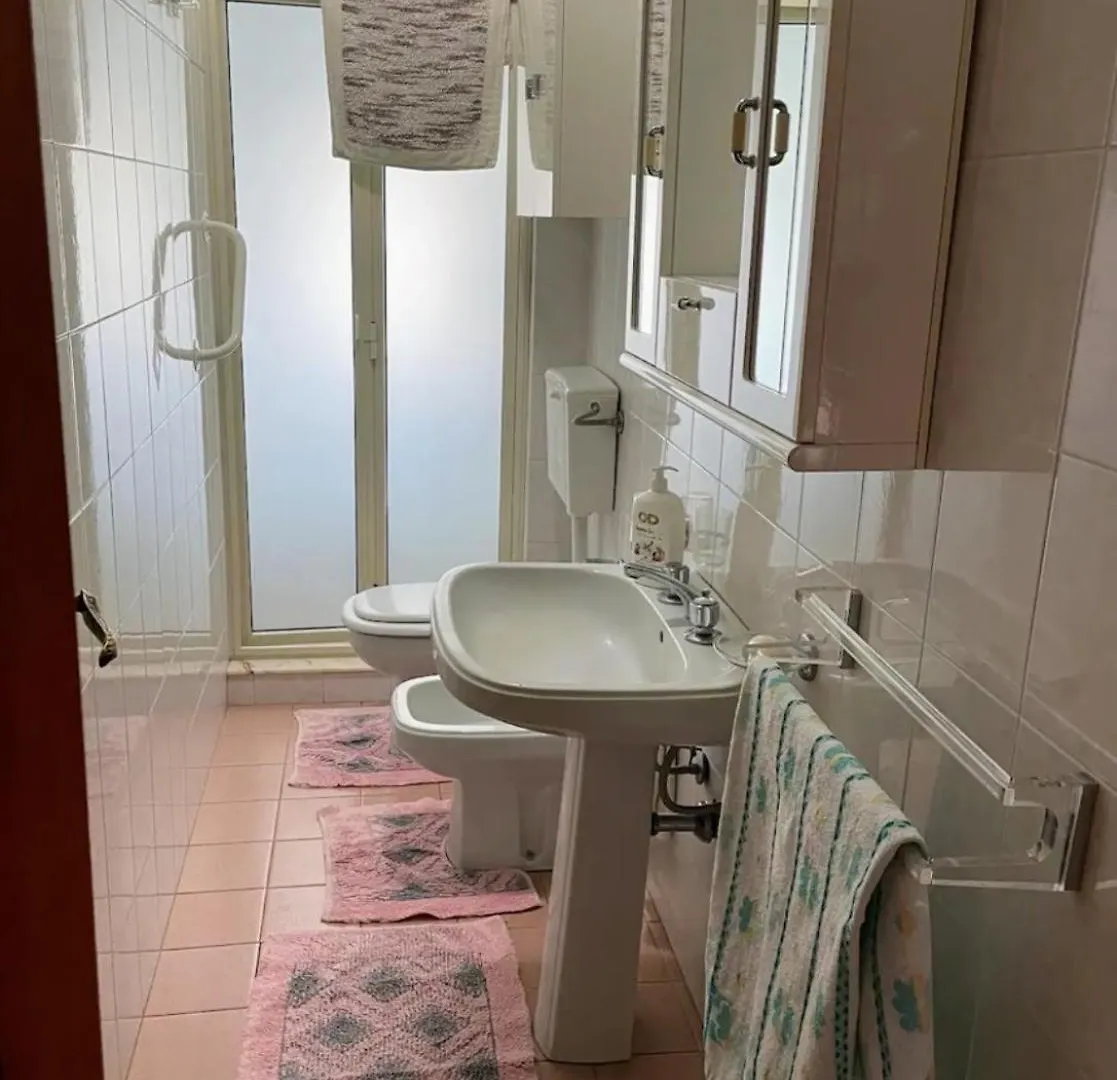 Appartamento Etna Sea, Vicino A Taormina Tra Il Mare E Il Vulcano Etna, Wi-Fi E Parcheggio Gratis - Perfetto Per Famiglie E Gruppi - Cinque Minuti A Piedi Dalla Spiaggia Riposto Apartment