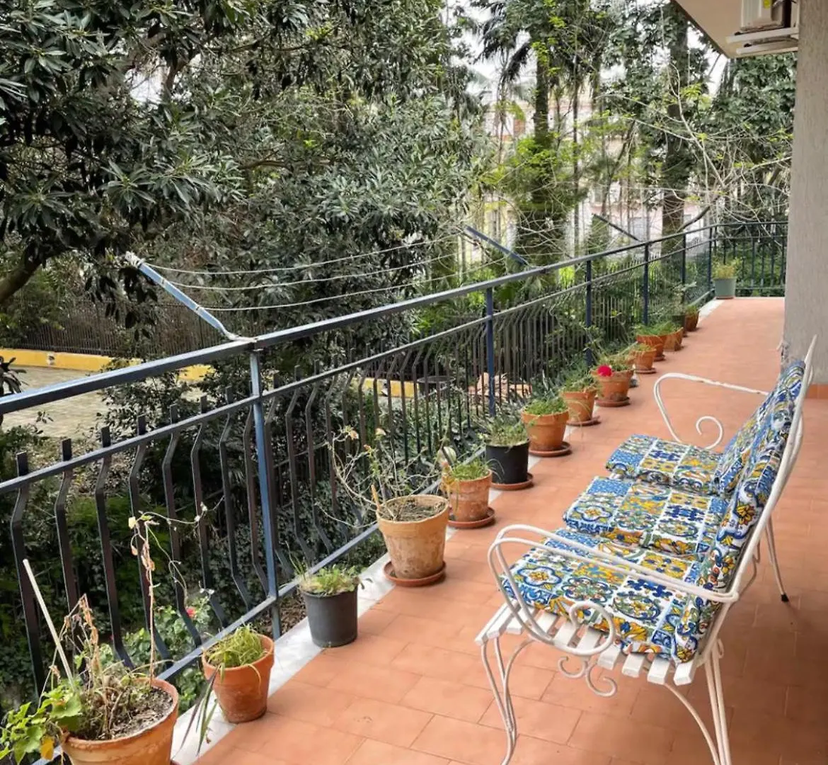 Apartment Appartamento Etna Sea, Vicino A Taormina Tra Il Mare E Il Vulcano Etna, Wi-Fi E Parcheggio Gratis - Perfetto Per Famiglie E Gruppi - Cinque Minuti A Piedi Dalla Spiaggia Riposto