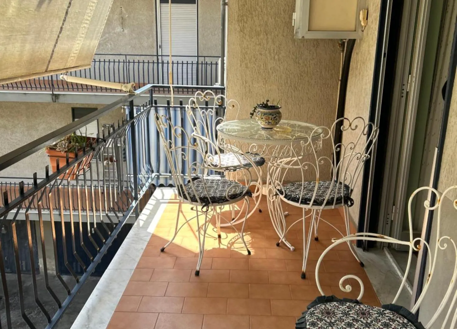 Appartamento Etna Sea, Vicino A Taormina Tra Il Mare E Il Vulcano Etna, Wi-Fi E Parcheggio Gratis - Perfetto Per Famiglie E Gruppi - Cinque Minuti A Piedi Dalla Spiaggia Riposto Apartment