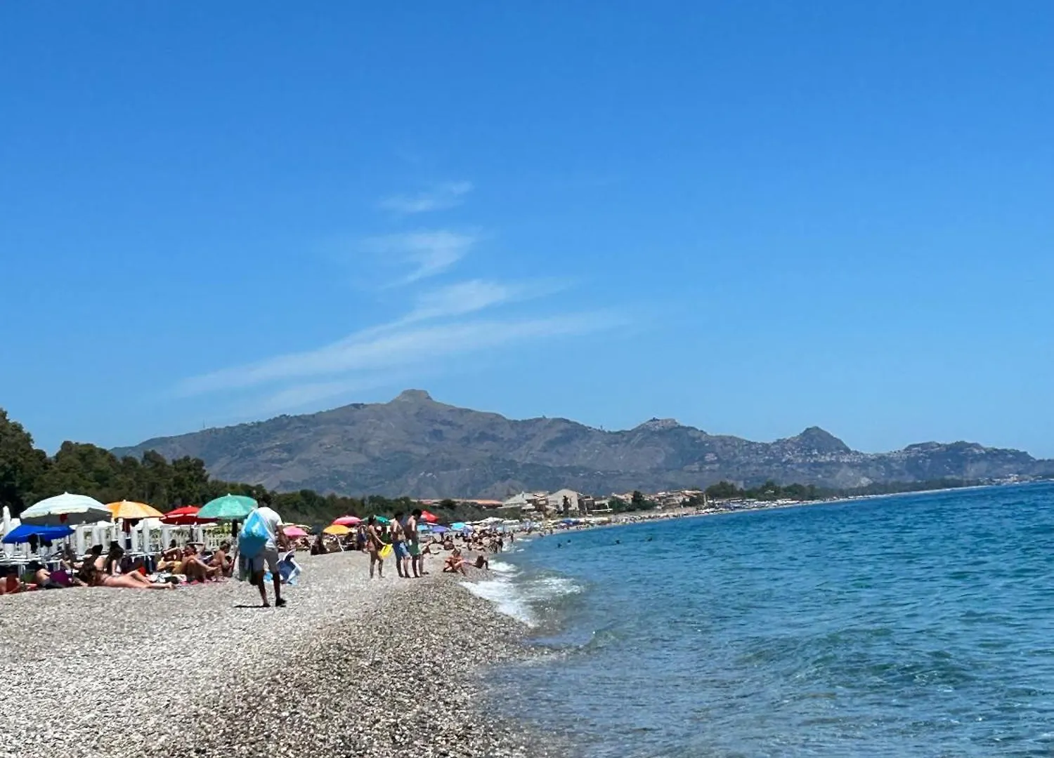 Appartamento Etna Sea, Vicino A Taormina Tra Il Mare E Il Vulcano Etna, Wi-Fi E Parcheggio Gratis - Perfetto Per Famiglie E Gruppi - Cinque Minuti A Piedi Dalla Spiaggia Riposto